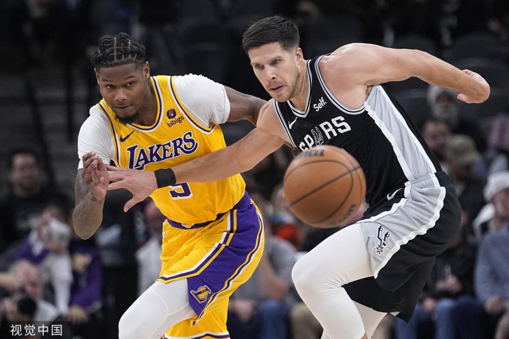 詹姆斯在N 詹姆斯在N